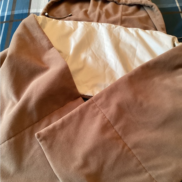 Men’s tan Hugo Boss scarf with hood - Picture 7 of 8